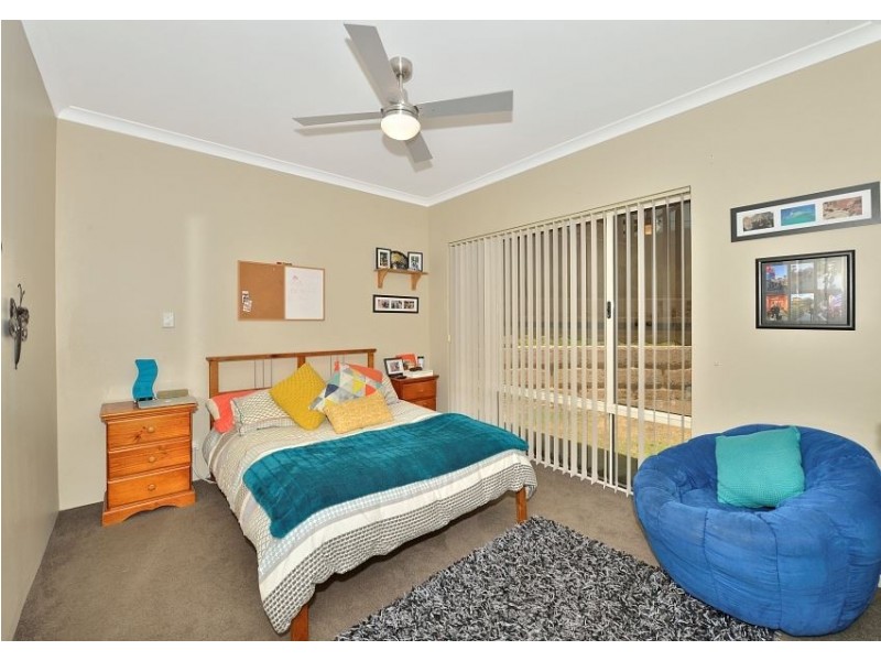 59 Admiralty Crescent, Halls Head WA 6210