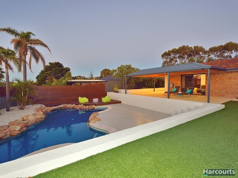 2 Kilkenny Gardens, Halls Head WA 6210