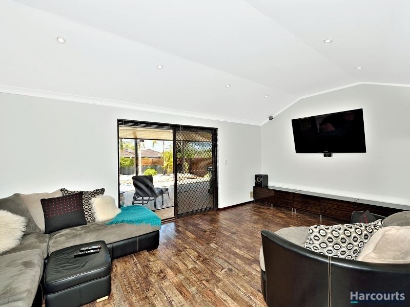 2 Kilkenny Gardens, Halls Head WA 6210