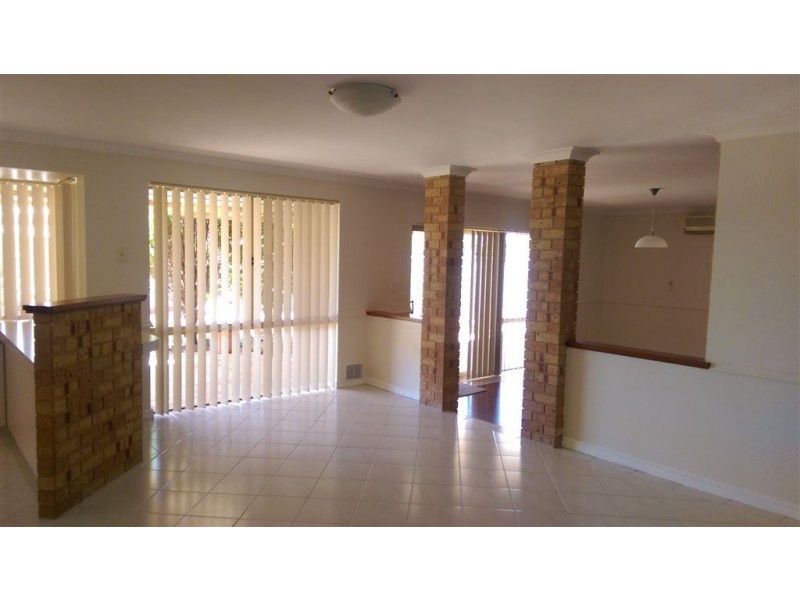 24 Peron Place, San Remo WA 6210