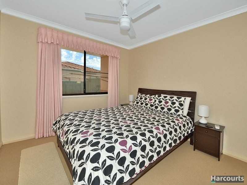 50 Waterside Drive, Dudley Park WA 6210