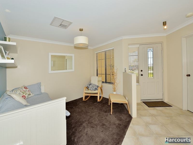 2 Innes Parkway, Lakelands WA 6180