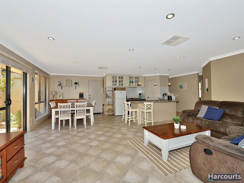 2 Innes Parkway, Lakelands WA 6180