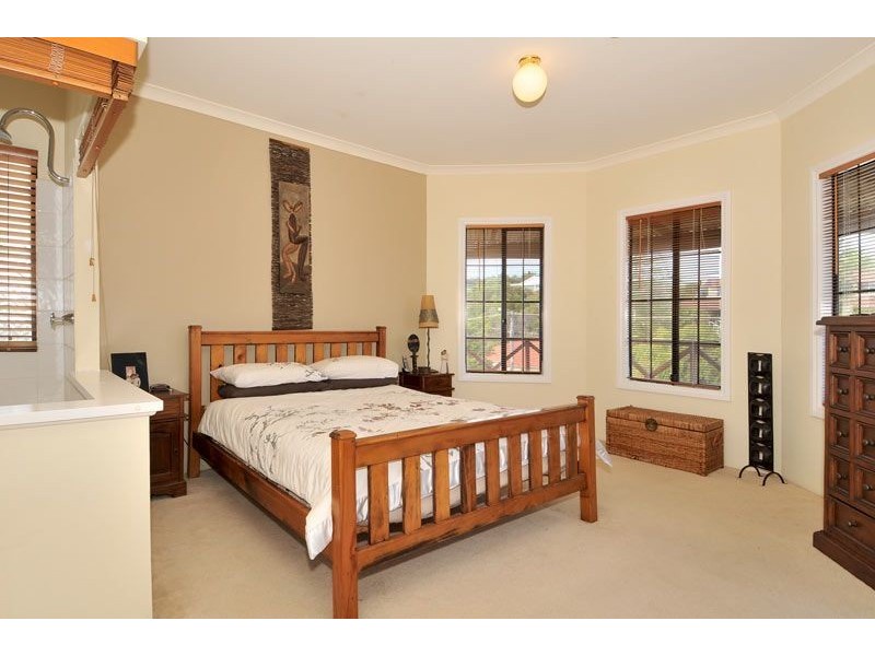 B/28 Valley Road, Halls Head WA 6210