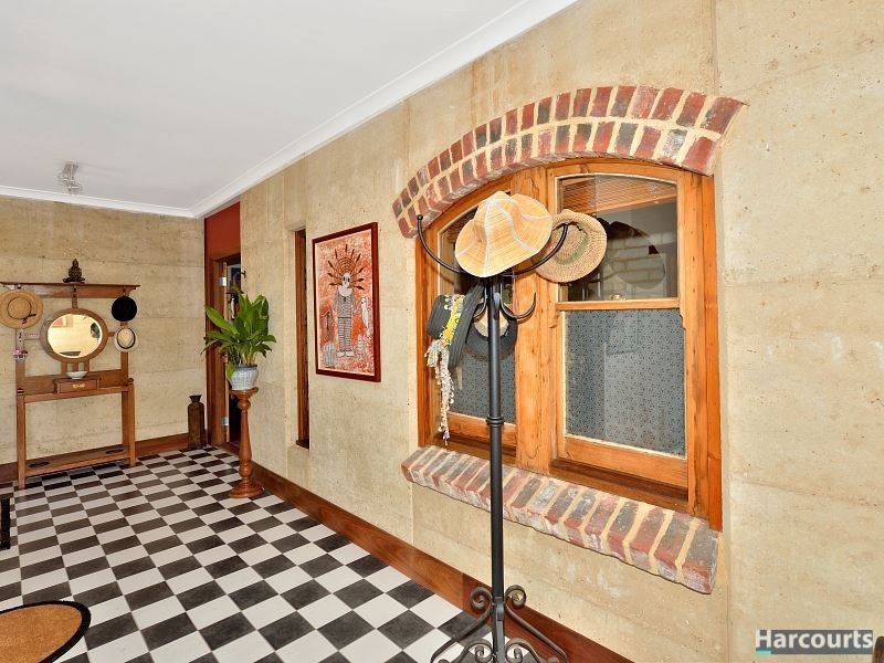 44 Serpentine Way, Stake Hill WA 6181