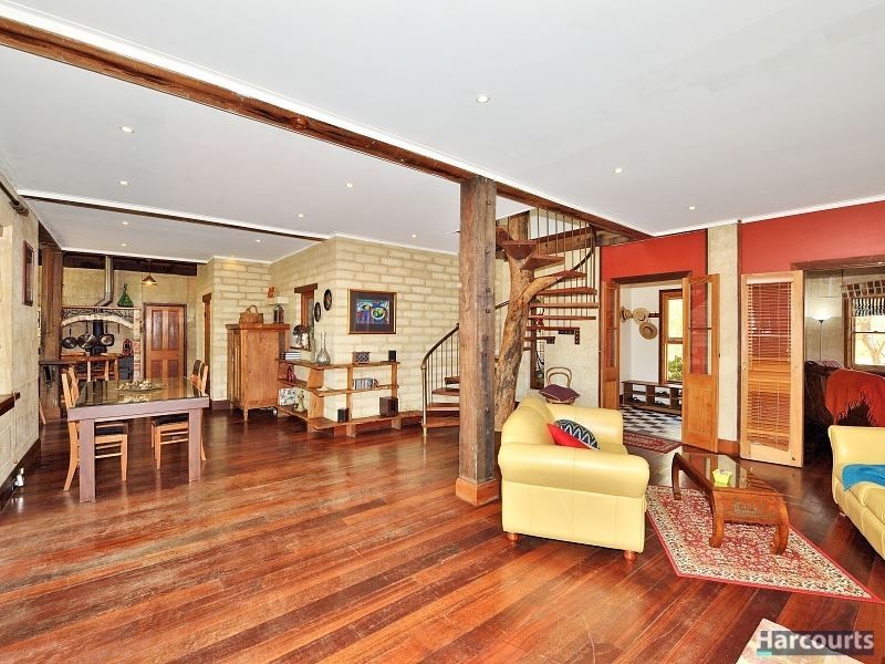 44 Serpentine Way, Stake Hill WA 6181