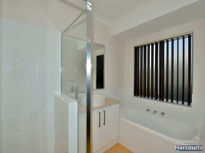 19 Vaucluse Way, Coodanup WA 6210