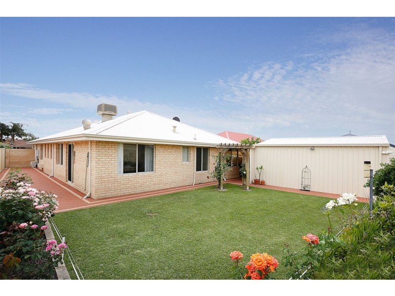 8 Ravendale Drive, Dudley Park WA 6210