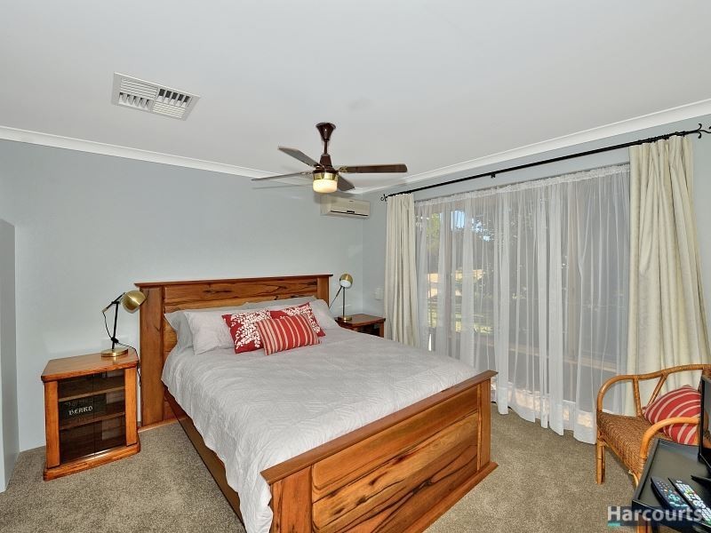 2 Magnolia Rise, Halls Head WA 6210