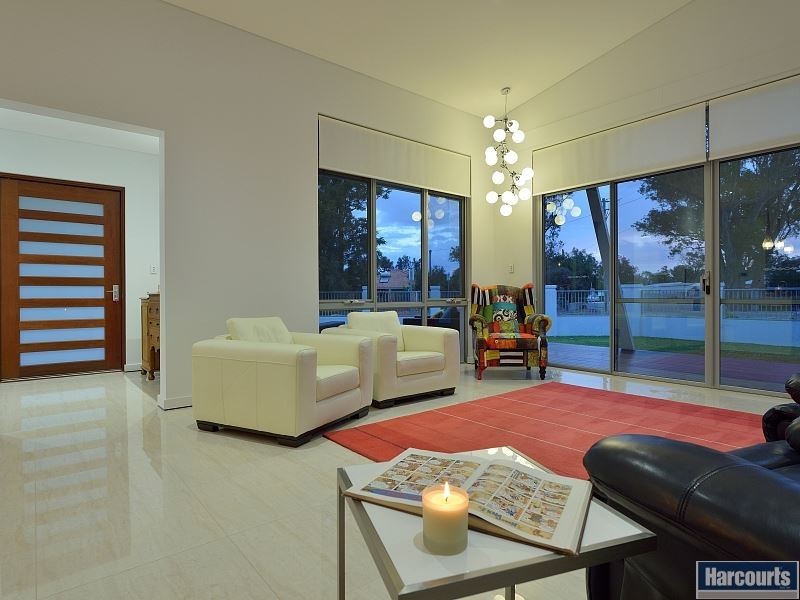 77 Culeenup Road, North Yunderup WA 6208