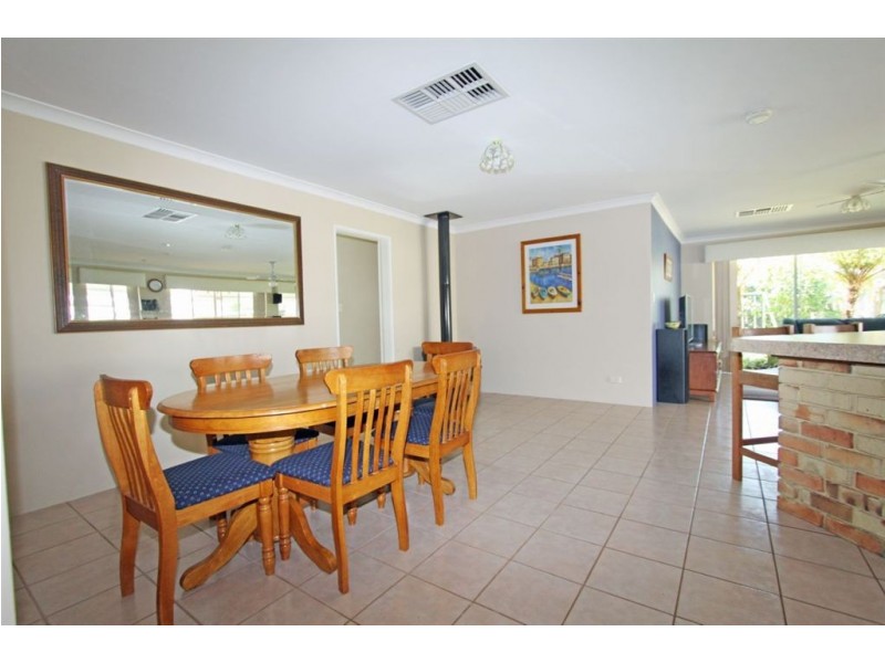 31 Norwich Close, Greenfields WA 6210