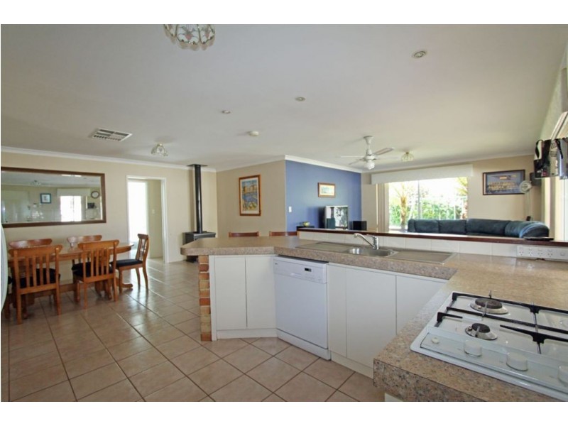 31 Norwich Close, Greenfields WA 6210