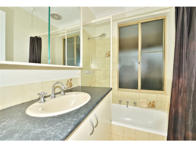 11 Elegant Drive, Greenfields WA 6210