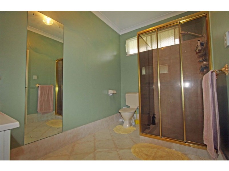 2 Exeter Place, Greenfields WA 6210