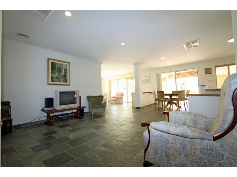 12B Redfern Place, Erskine WA 6210