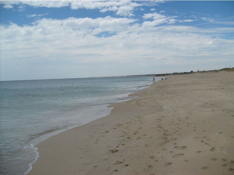 11 Hickman Road, Silver Sands WA 6210