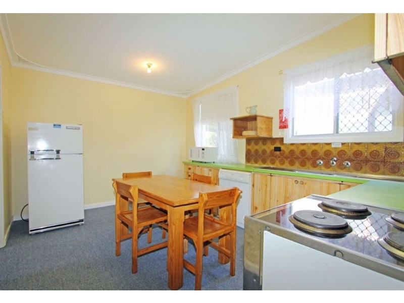 11 Hickman Road, Silver Sands WA 6210