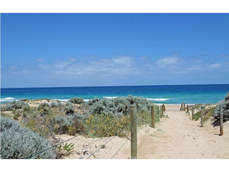 54 Marillana Drive, Golden Bay WA 6174 the real estate agency Withdrawn