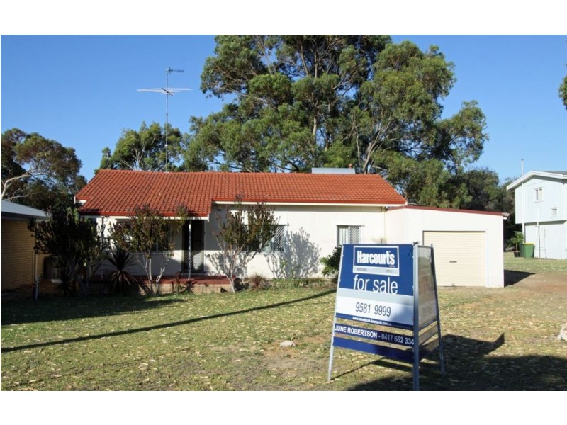 3 Scrivener Place, Halls Head WA 6210