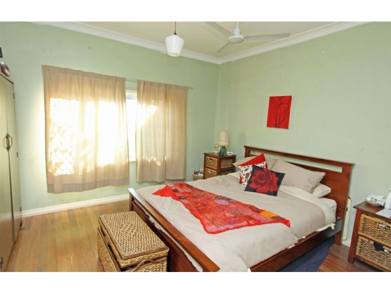 3 Scrivener Place, Halls Head WA 6210