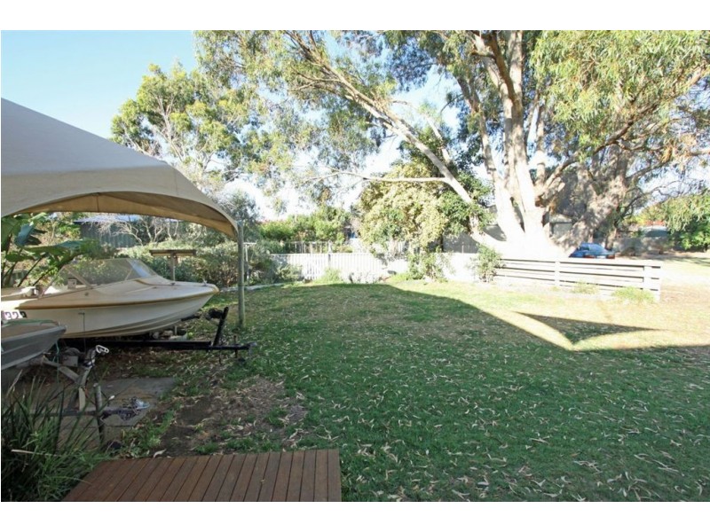 3 Scrivener Place, Halls Head WA 6210