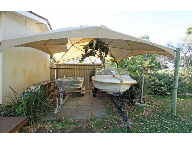 3 Scrivener Place, Halls Head WA 6210