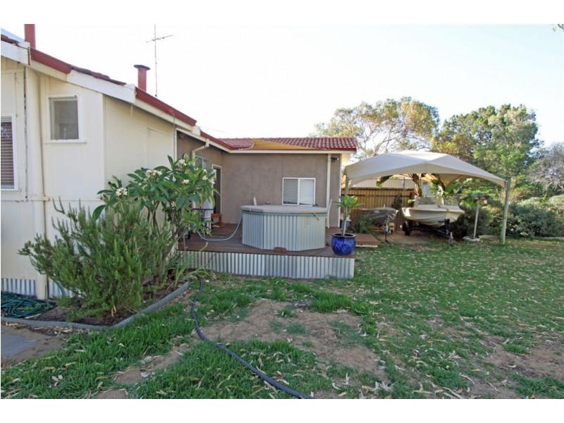 3 Scrivener Place, Halls Head WA 6210