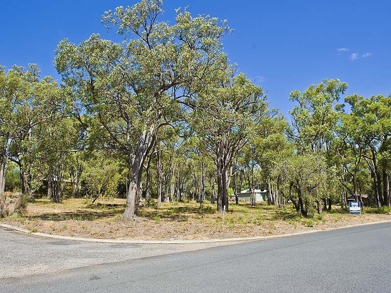 1 Cox Place, Waroona WA 6215