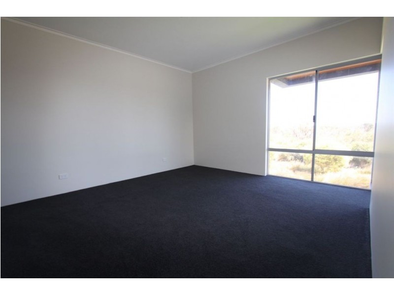 97 Darwin Terrace, Dudley Park WA 6210