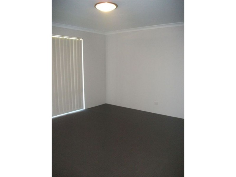 27 Phillmont Avenue, Meadow Springs WA 6210