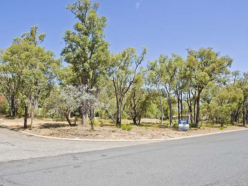 1 Williams Place, Waroona WA 6215