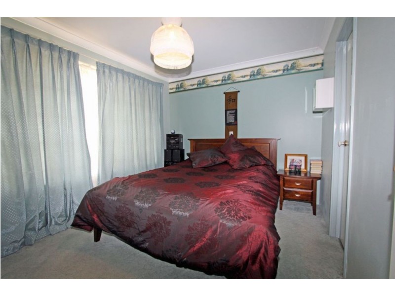 8 St Laurent Close, Greenfields WA 6210