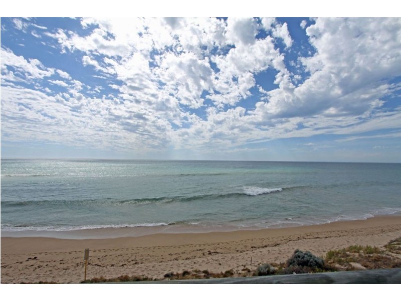 39 Halls Head Parade, Halls Head WA 6210