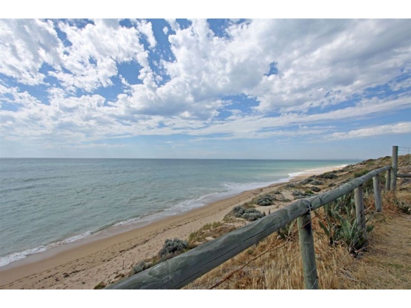 39 Halls Head Parade, Halls Head WA 6210