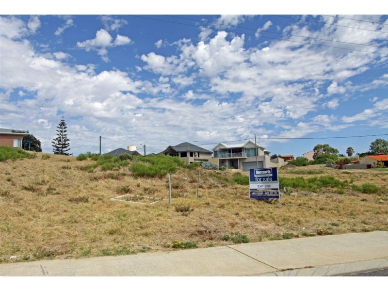 39 Halls Head Parade, Halls Head WA 6210