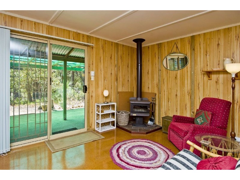 46 Russell Drive, Waroona WA 6215