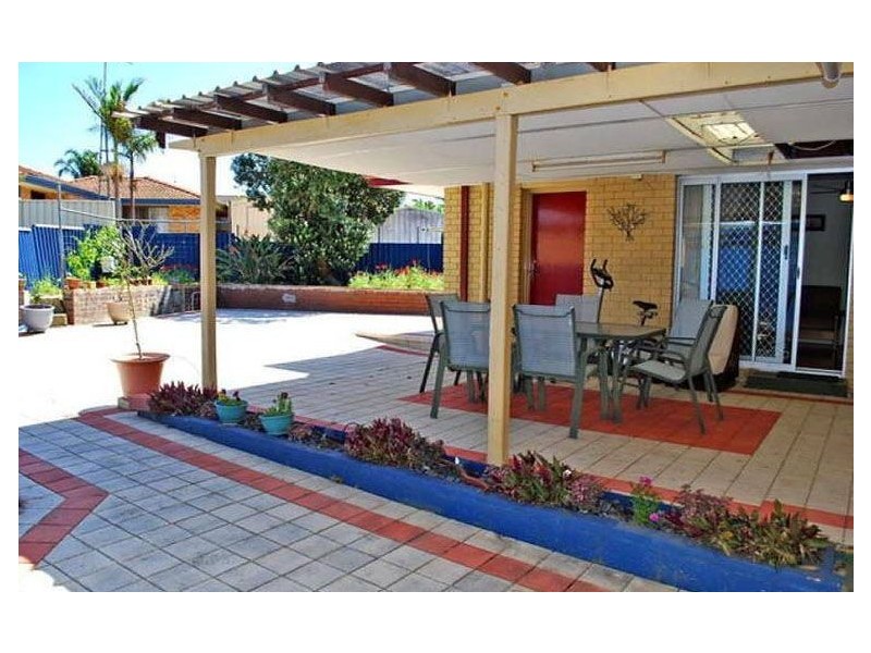 30 Luckhurst Drive, Mandurah WA 6210