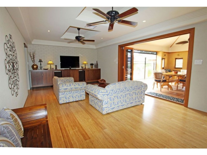64 McLarty Road, Halls Head WA 6210