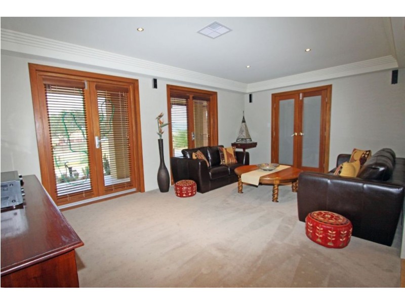 64 McLarty Road, Halls Head WA 6210