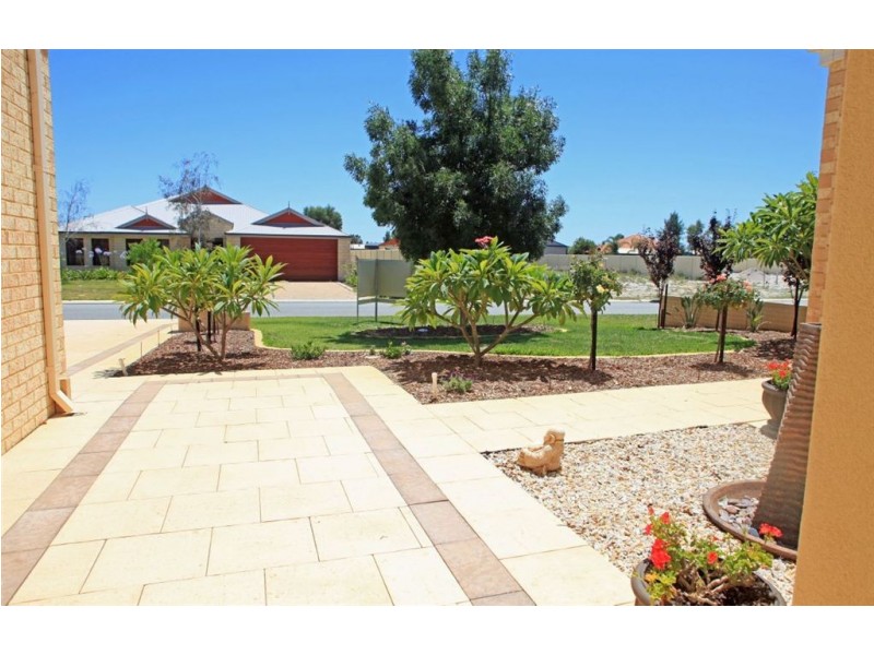71 Midsummer Circle, Pinjarra WA 6208