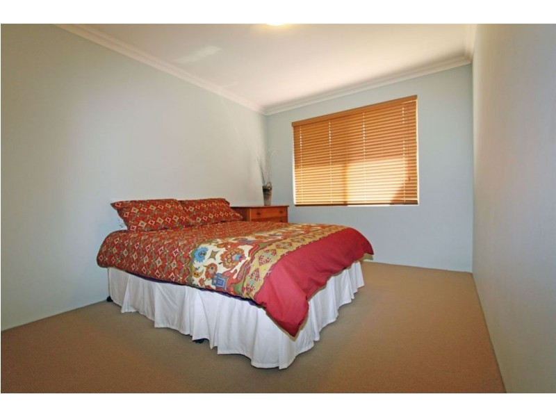67 Newport Drive, Dudley Park WA 6210