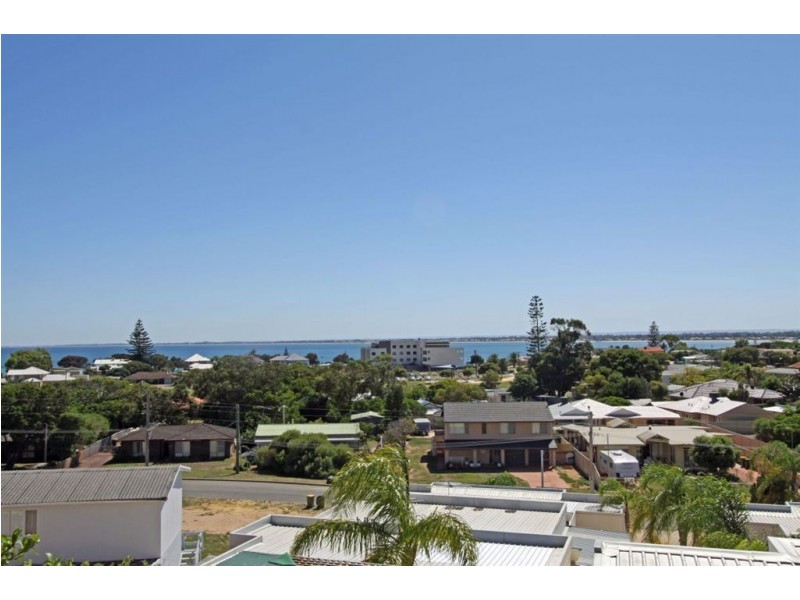 16/6 Valley Road, Halls Head WA 6210