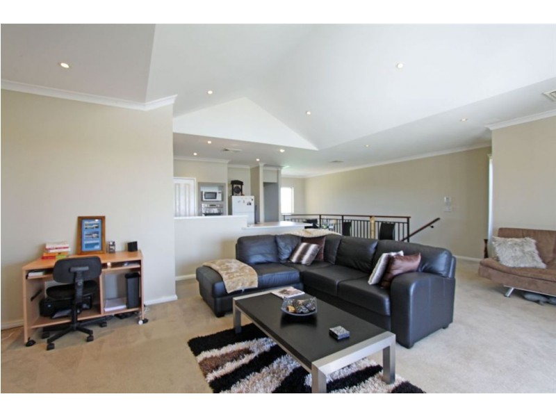 16/6 Valley Road, Halls Head WA 6210