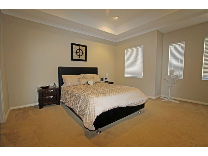 16/6 Valley Road, Halls Head WA 6210