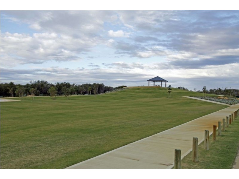 44 Estuary Place, Wannanup WA 6210