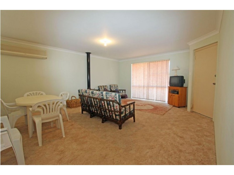 1 Wilkins Street, Halls Head WA 6210