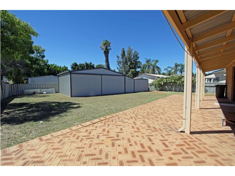 1 Wilkins Street, Halls Head WA 6210