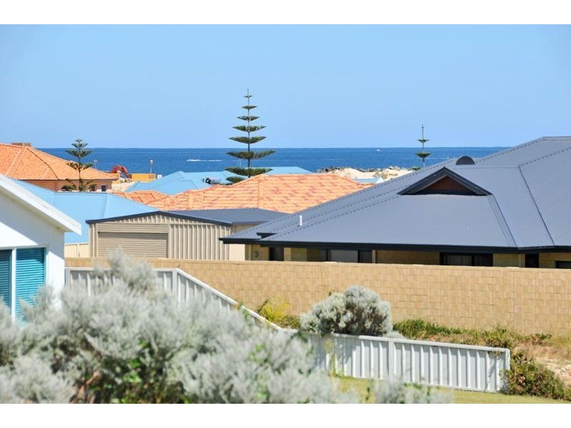 7 Skipper Place, Wannanup WA 6210