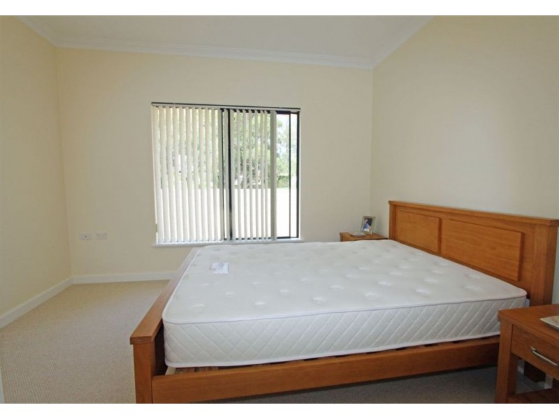 20 Santavea Mews, Halls Head WA 6210
