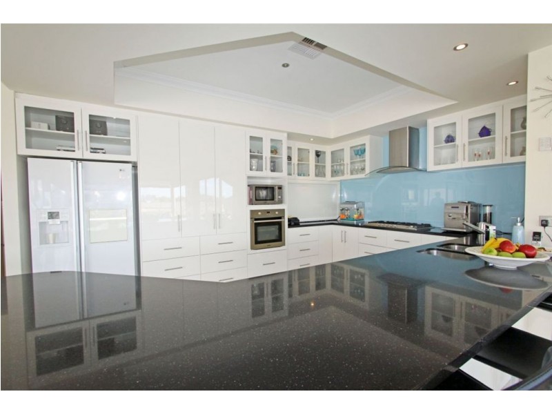 10 Katinka Retreat, Dudley Park WA 6210